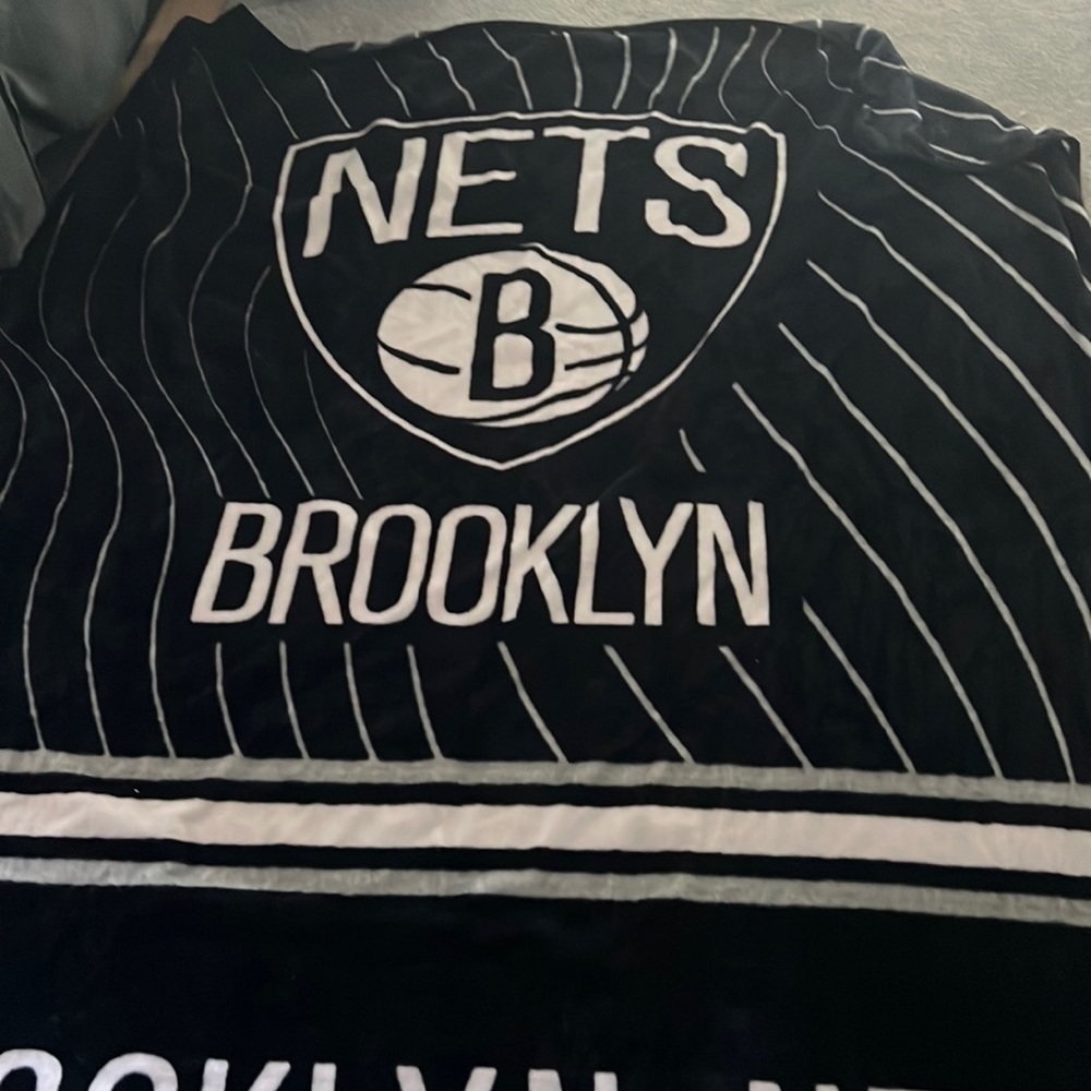 Brooklyn Nets large plush blanket